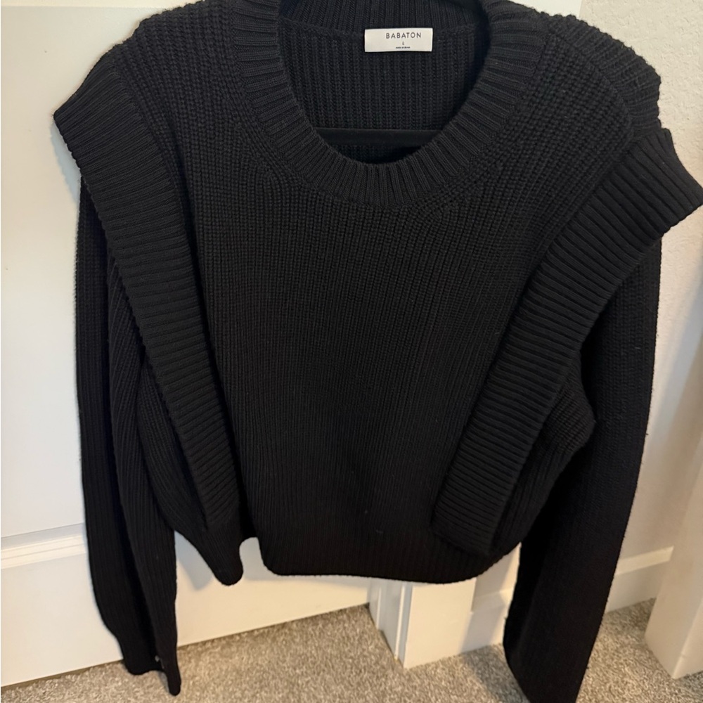 Women's Black Sweater never worn, tags still attached